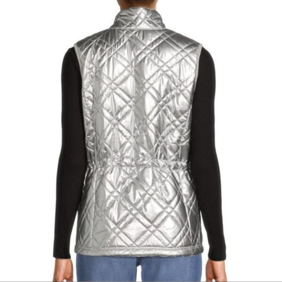 Time and Tru Reversible puffer Vest - Picture 16 of 16